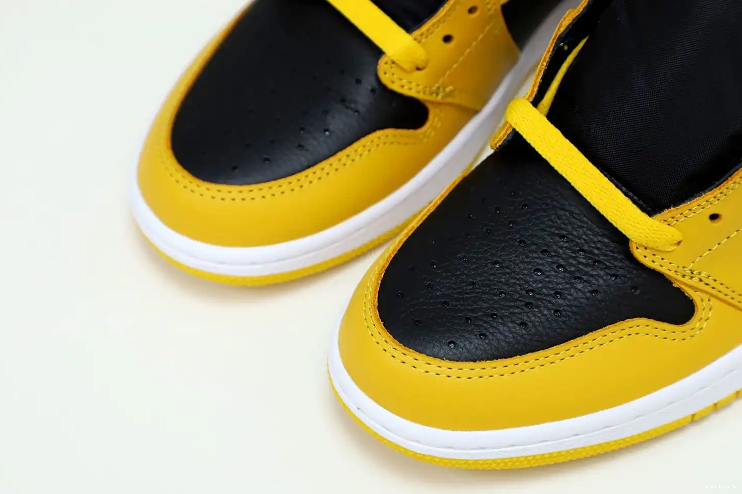 AIR 1 RETRO HIGH Kimikick OG 'POLLEN' JORDAN 0531